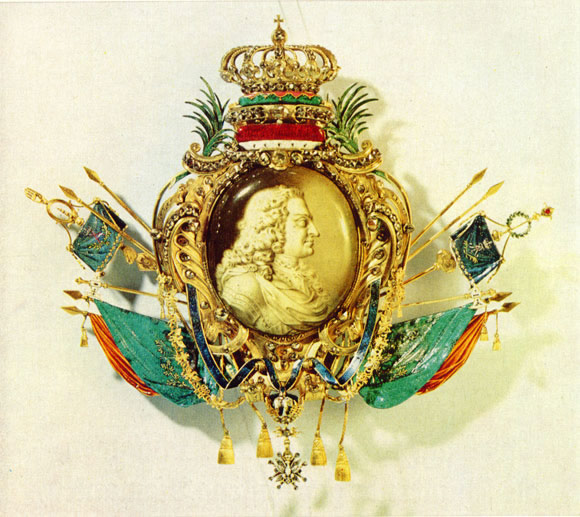 Картуш с портретом Августа Сильного